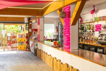 Camping Les Flamants Roses - Maeva