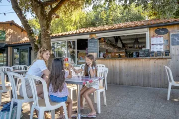 Camping Paradis au Port de l'Houmeau - Maeva