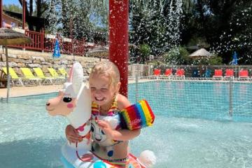 Flower Camping La Rivière