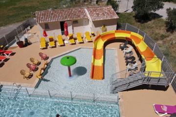 Flower Camping La Rivière