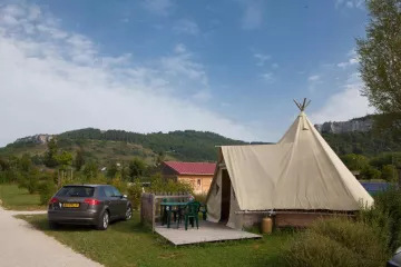 Camping La Roche d'Ully