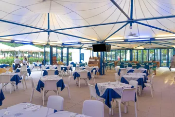 Camping Village Laguna Blu 