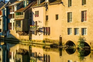 Camping La Roche d'Ully