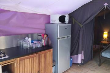 Flower Camping La Rivière