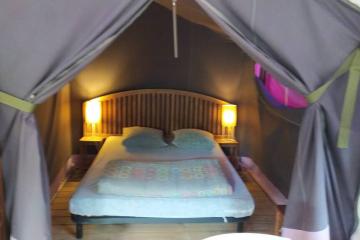 Flower Camping La Rivière