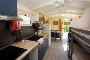 Flower Camping  A La Rencontre du Soleil