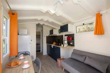 Flower Camping  A La Rencontre du Soleil