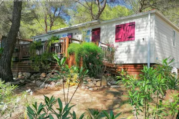 Camping La Pinède