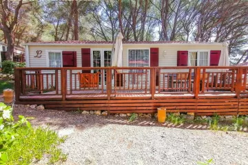 Camping La Pinède