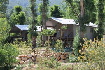 Flower Camping La Rivière