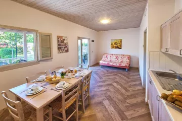 Il Villaggio di Giuele - Eurocamping Calvisio