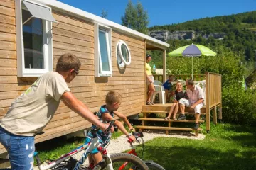 Camping La Roche d'Ully