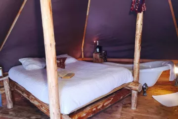Camping La Roche d'Ully