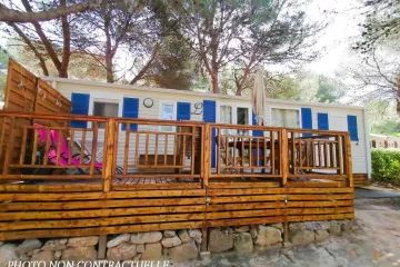 Camping La Pinède