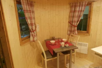 Camping La Roche d'Ully