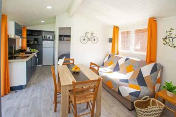 Flower Camping  A La Rencontre du Soleil