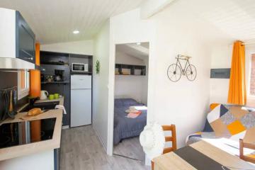 Flower Camping  A La Rencontre du Soleil