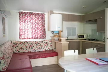 Camping ecodorp Soleil du Pibeste 