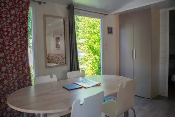Camping ecodorp Soleil du Pibeste 