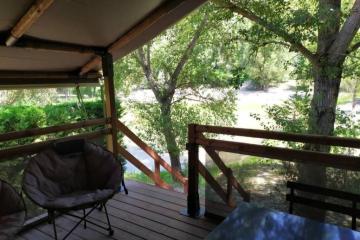 Flower Camping La Rivière