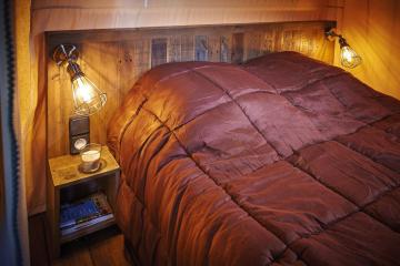 Flower Camping La Rivière