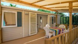 Flower Camping La Rivière