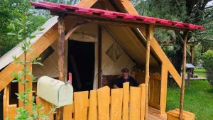 Camping La Roche d'Ully