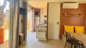 Camping de la Clape Village