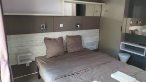 Flower Camping La Rivière