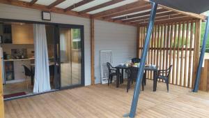 Flower Camping La Rivière