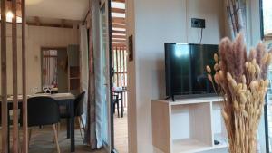 Flower Camping La Rivière