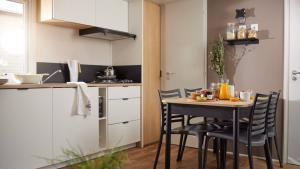 Flower Camping La Rivière