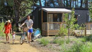 Flower Camping Tamarins Plage 