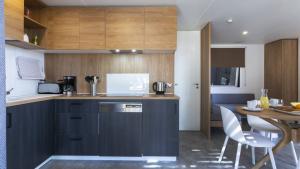 Flower Camping Tamarins Plage 