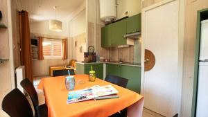 Flower Camping  A La Rencontre du Soleil