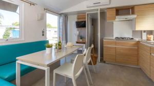 HolaCamp Barcelona by Viajes Velero 