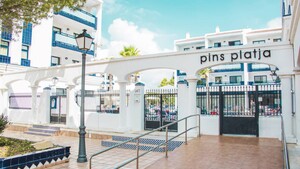 Apartamentos Pins Platja by Viajes Velero