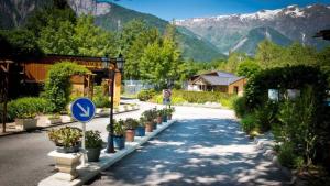 Flower Camping  A La Rencontre du Soleil