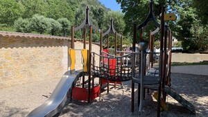 Camping Au Vallon Rouge by Resasol