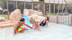 Camping Domaine de la Ville Huchet - Maeva