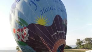 Flower Camping La Rivière