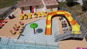 Flower Camping La Rivière