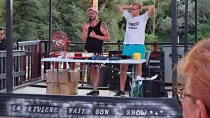 Flower Camping La Rivière