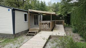 Flower Camping La Rivière