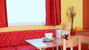 Flower Camping La Rivière