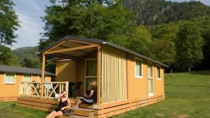 Flower Camping LA BEXANELLE