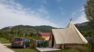 Camping La Roche d'Ully