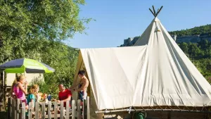 Camping La Roche d'Ully