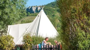Camping La Roche d'Ully