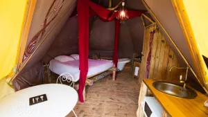 Campingplatz La Roche d'Ully